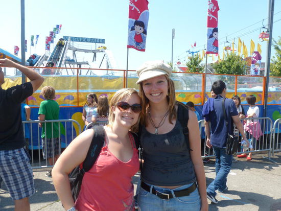 Nach der Wildwasserbahn sind wir wieder abgekühlt