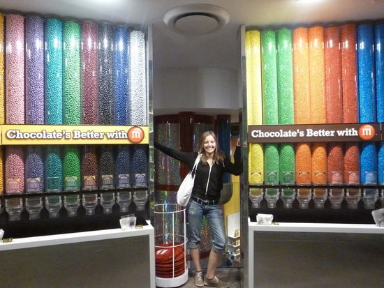 Im M&amp;M Laden am Times Square