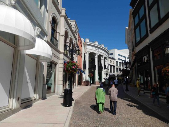 Der ältere Teil des Rodeo Drives - er führt zum Beverly Willshire Hotel (ebenfalls aus Pretty Woman bekannt)