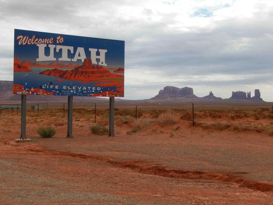 Nur wenige Kilometer vom Hotel entfernt haben wir Arizona verlassen.