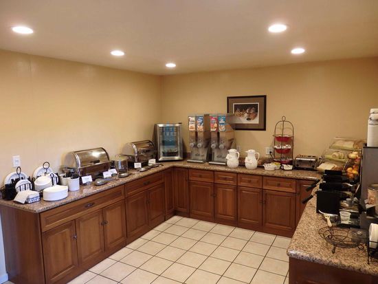 Sogar Waffeln waren im Angebot und natürlich das typisch amerikanische Breakfast, was uns nicht so liegt.