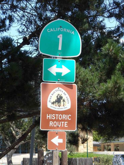 Hier beginnt er nun - der berühmte Highway No 1