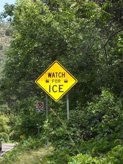 Dieses Schild sahen wir des öfteren unterwegs - zum Glück besteht bei 28° zzt. wohl keine Gefahr