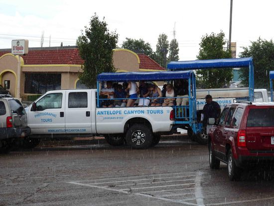 So sah unser Gefährt aus, der Regen kam von allen Seiten