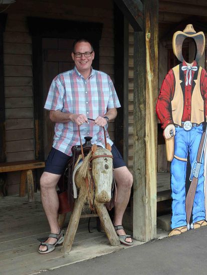 ER reitet nach Laramy