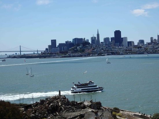 Blick zum Yachthafen und zur Baybridge