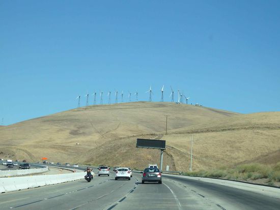 Die Landschaft hatte nichts mehr vom blühenden, grünen Kaliforniens