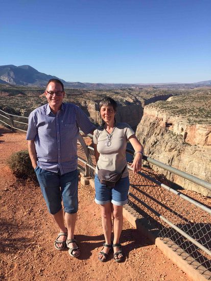 Susi und Roland: Lehrerkonferenz an der Klippe? Nein, nicht in der unterrichtsfreien Zeit 