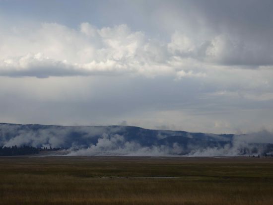 Bei der Anfahrt sahen wir die heißen Dämpfe schon von Weitem