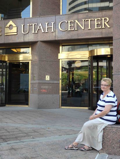 Roland kann es nicht lassen - ein Foto mit mir und diesem Schriftzug musste einfach sein. Man sieht meine Begeisterung 