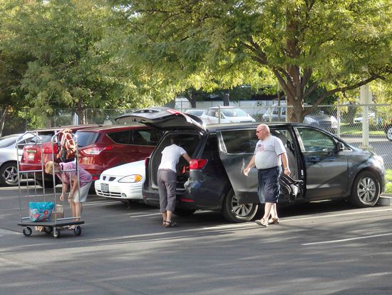 Mit vereinten Kräften und guter Logistik eine Sache von wenigen Minuten