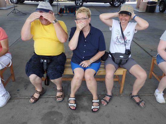 Kleine Showeinlage für den allgegenwärtigen Fotografen