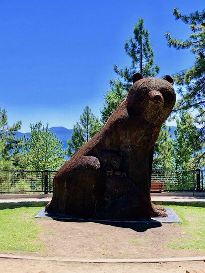 Dieser Bär war etwas ganz Besonderes - sein "Fell" war aus lauter Pennymünzen.