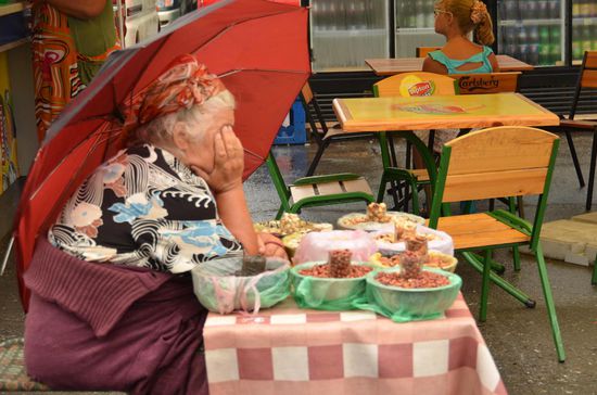 Jeder versucht was vom Kuchen abzubekommen...