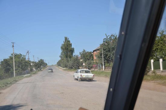 Auch ein typisches Bild auf der Strasse... Jeder versucht sein Glück auf seiner gewählten Spur...
