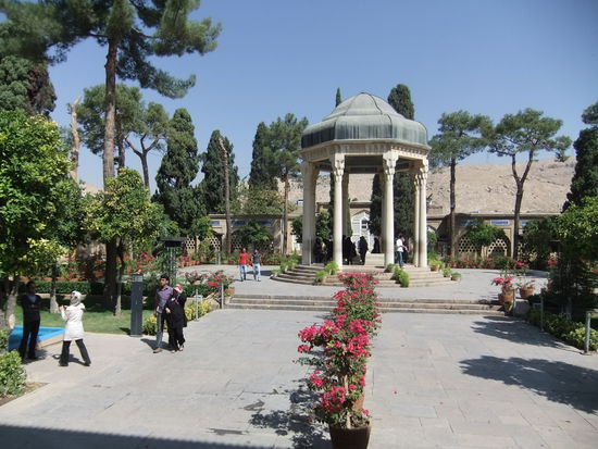 Iran - Shiraz - Die Grabstätte des Poeten Hafez