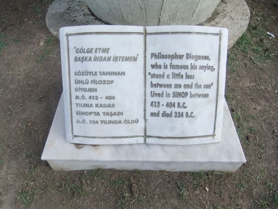 Türkei - Sinop - Gedenktafel des Philosophen Diogenes
