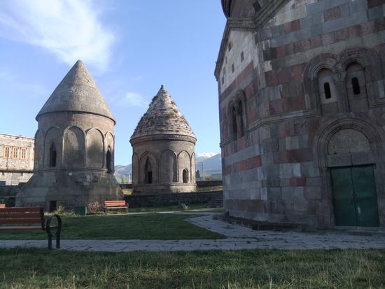 Türkei - Erzurum - Grabdenkmäler in der Zitadelle
