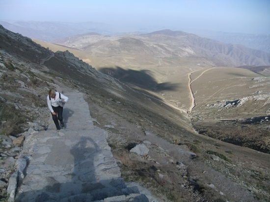 Iran - Kaleybar - Burg Babak - Aufstieg