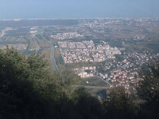 Iran- Zwischen Ramsar und Chalus - Blick vom Mt. Medovin auf Vororte von Chalus