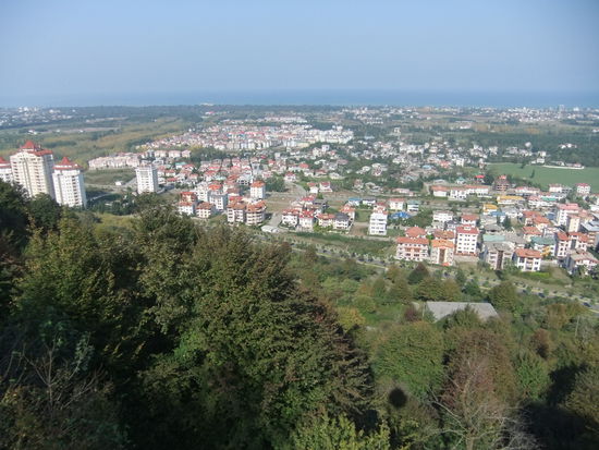 Iran- Zwischen Ramsar und Chalus - Blick vom Mt. Medovin auf Vororte von Chalus