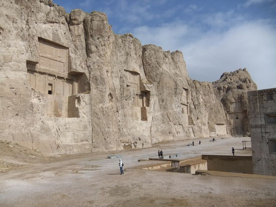 Iran - Naqsh-e Rosam - Die vier Felsengräber