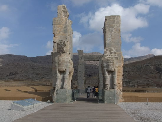 Iran - Persepolis - Xerxes Einganstor - Tor alles Nationen (aus westlicher Richtung gesehen)