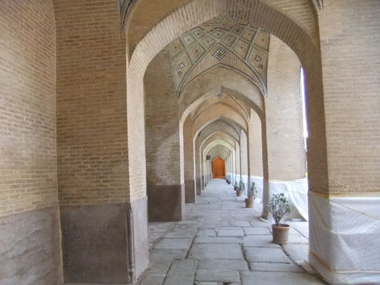 Iran - Shiraz - Masjed-e Vakil Moschee - Gewölbegang