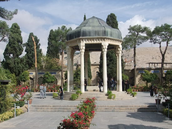 Iran - Shiraz - Grab des berümten Poeten Hafez (Aramgah-e Hafez)