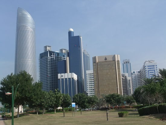 VAE - Abu Dhabi - Sadtansicht