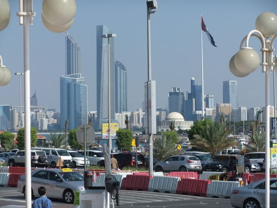 VAE - Abu Dhabi - Sadtansicht