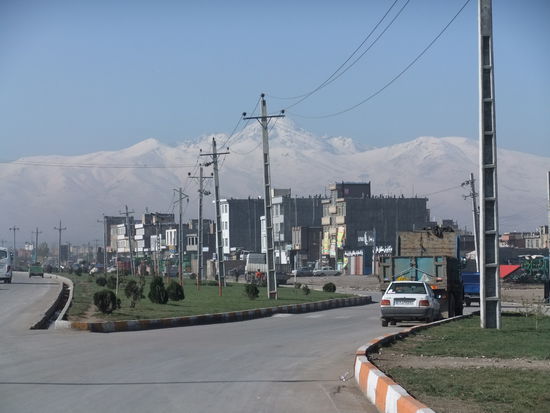 Iran - Ardabil -  4811 m hoher Mt. Sabalan im Hintergrund