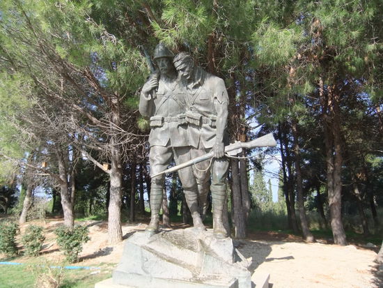 Türkei - Soldatenfriedhof (1. Weltkrieg) in der Nähe von Abide