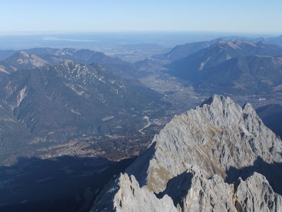 Deutschland - Zugspitze - Blick in Richtung Norden (München)
