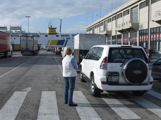Italien - Venedig - Beim Einschiffen auf die Fähre nach Igoumentisa