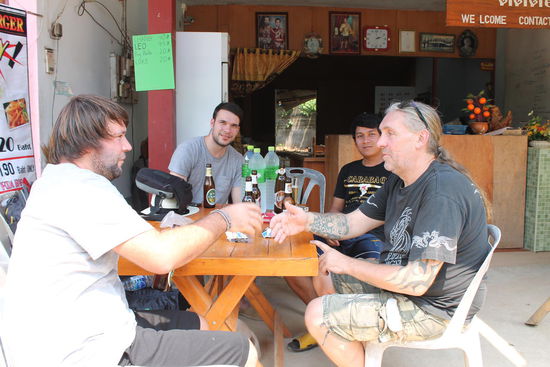 Beim Grenzübergang nach Laos...