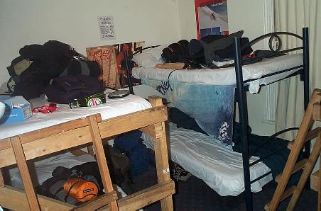 Das Zimmer im Sunny Grove...links oben mein Bett!