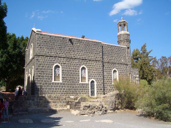 Mensa Christi
an dieser Stelle erschien Jesus seinen Jüngern nach der Auferstehung