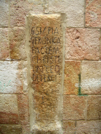 An dieser Stelle reichte Veronika Jesus das Schweißtuch