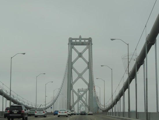 Nein, das ist NICHT die Golden Gate Bridge 