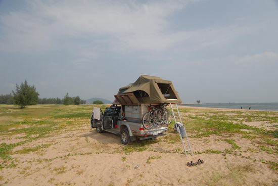 Camping direkt an der Kitebeach in Pranburi, Thailand