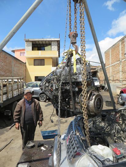 Emma's mit mehreren Bypässen zusammengeflicktes Herz wird endlich wieder eingebaut...