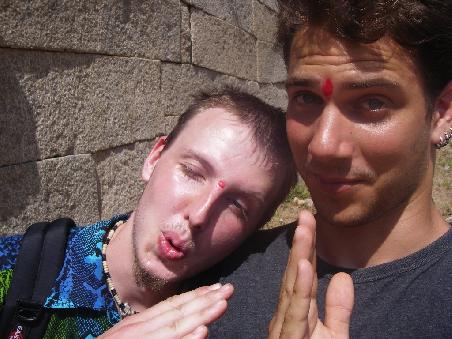 Also "Namaste" (oder so aehnlich) ihr Saecke! wir sehen uns dann in Bankok!
