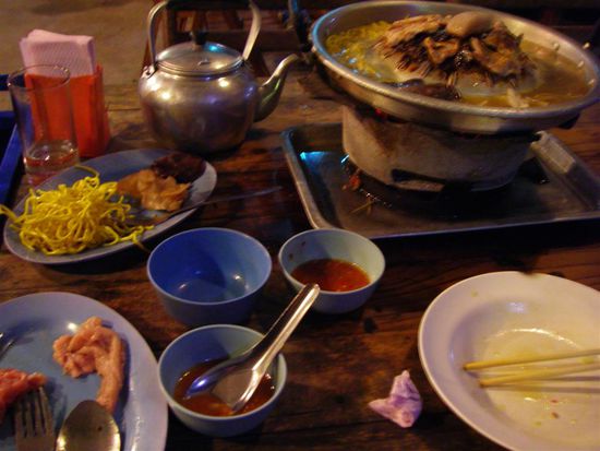 Ein hoch-interesantes, -koestliches, und -fragwuerdiges Essen 