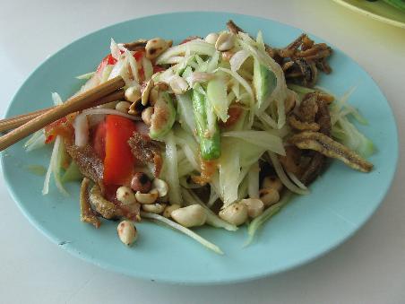 Papayasalat (scharf und saulecker)