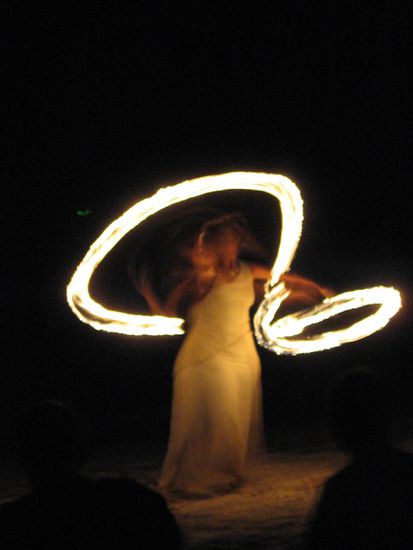 Feuershow auf der Fullmoonparty