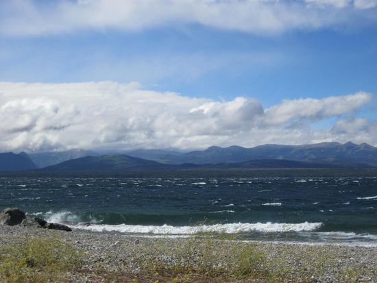 Lago Nahuel Huapi mit Wellengang