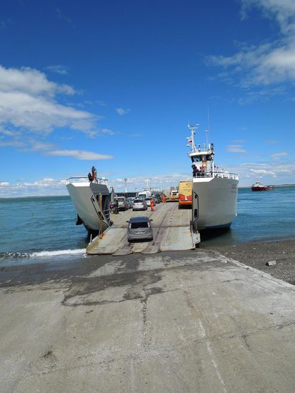 Fähre über die Magellanstrasse