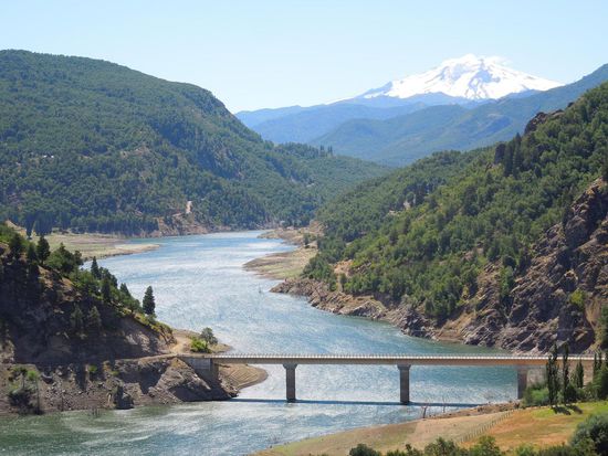 Das südiche Ende vom Ralco-Stausee - die andere Uferseite war eigentlich unser Ziel ...