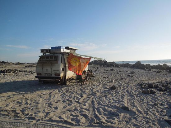 Strandplatz am glasklaren Meer